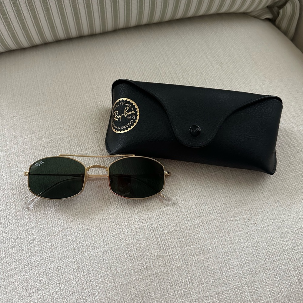 Ray-Ban 3719 Black and Gold